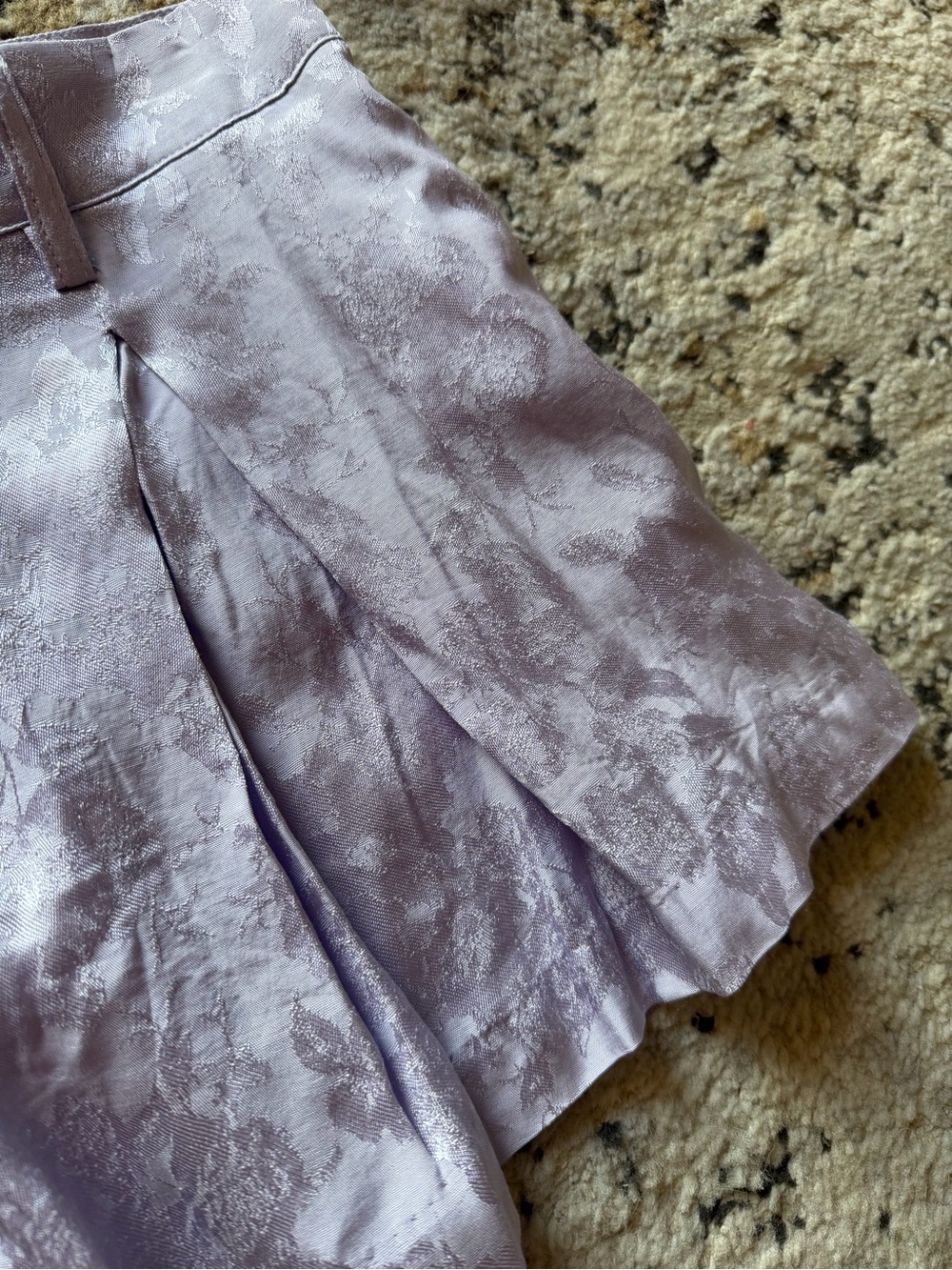 Forever 21 Lavender Jacquard Crop Top & Pleated Shorts Set - Picture 3 of 8